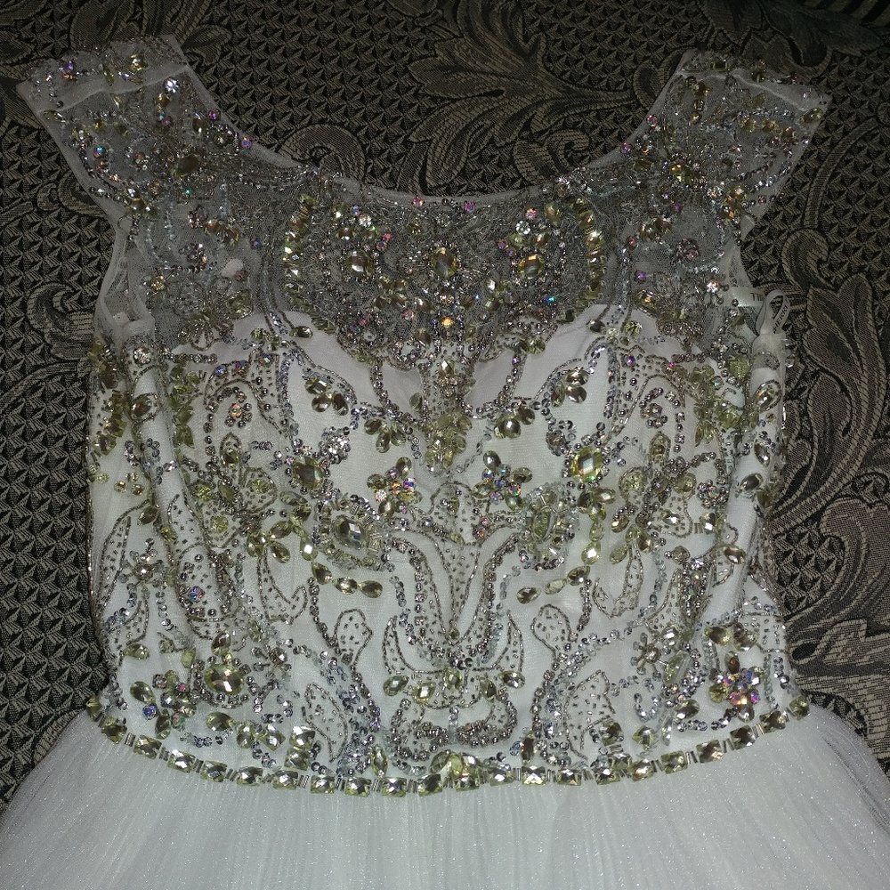 BRAND NEW SHERRI HILL DRESS